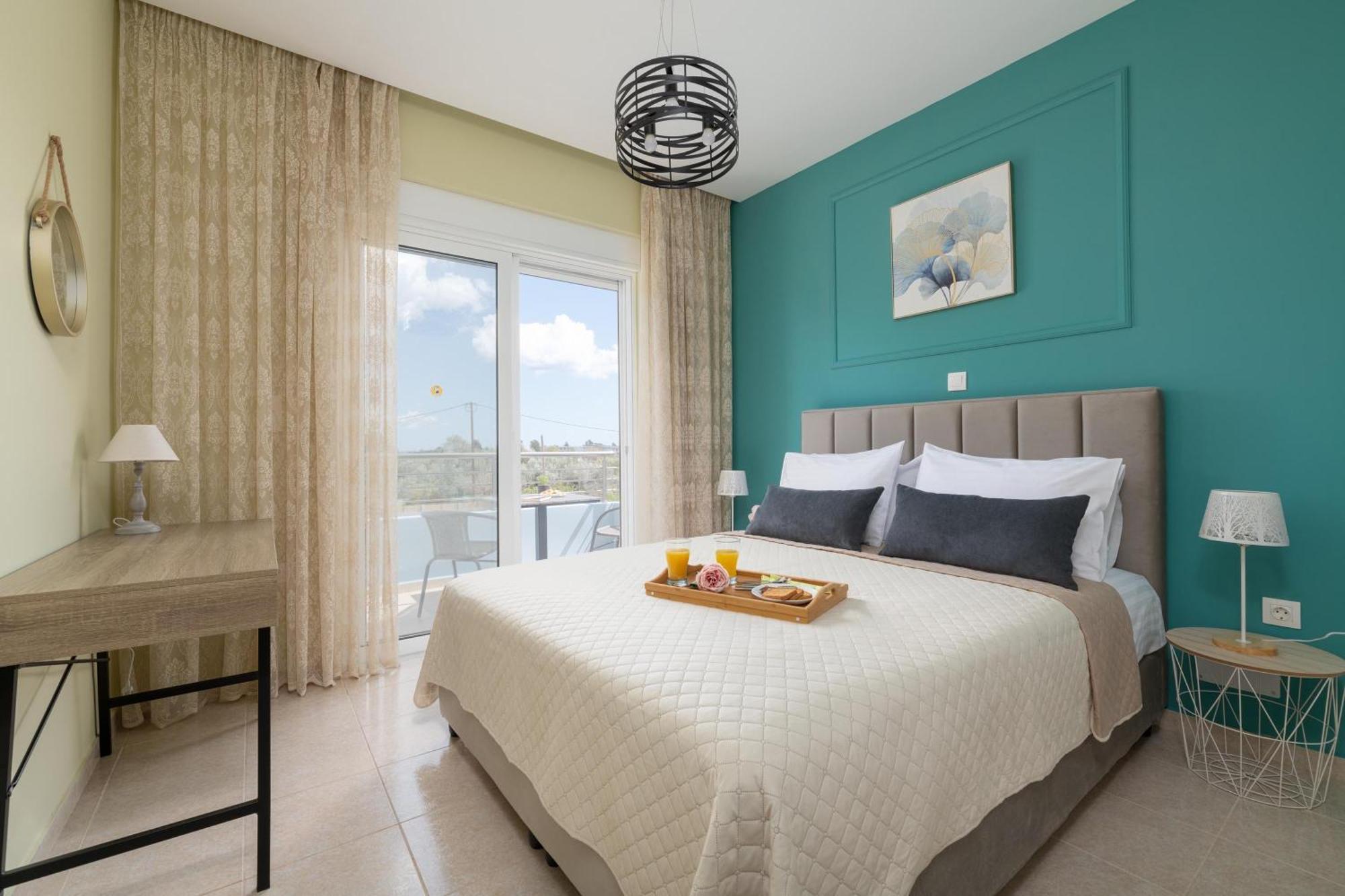 Ethria Pool Villa With Heated Jacuzzi 阿凡投 外观 照片